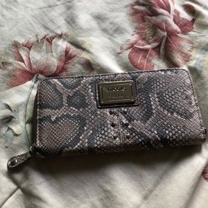 Nicole Miller wallet